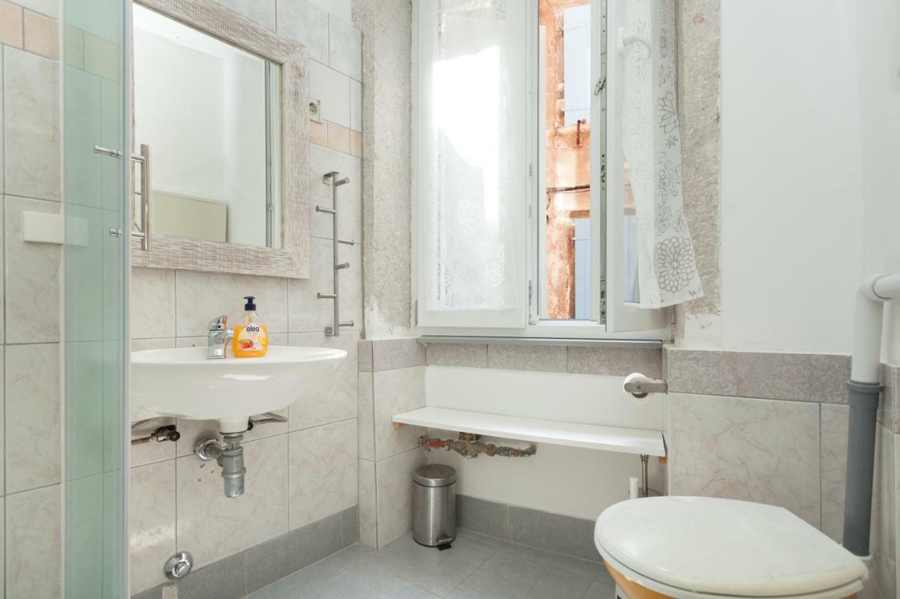 Nice Apartment In The City Center Rovinj Extérieur photo